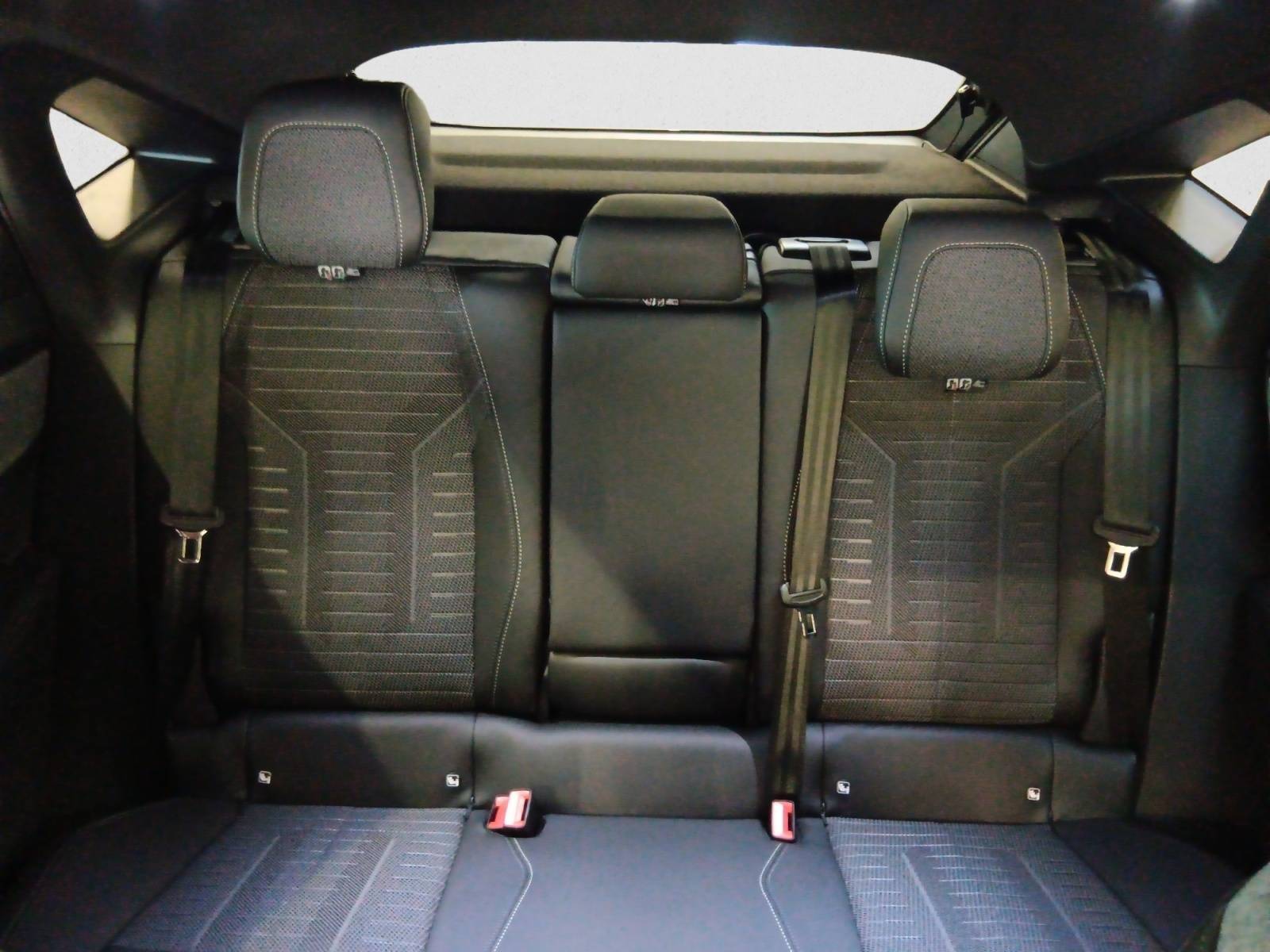 Image véhicule  PEUGEOT 3008 (12)