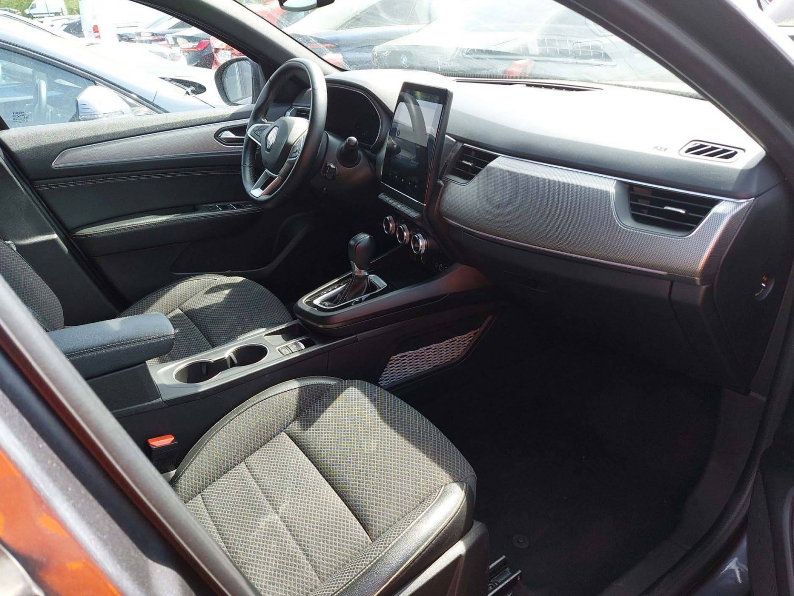 RENAULT - ARKANA - #871860 - 4