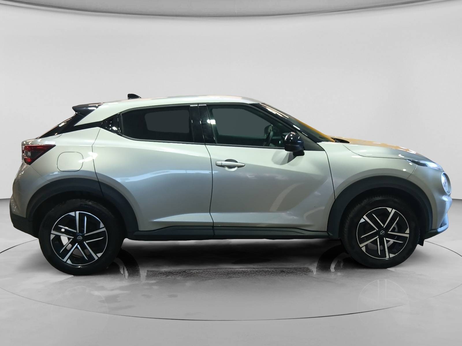 NISSAN - JUKE - #867405 - 15