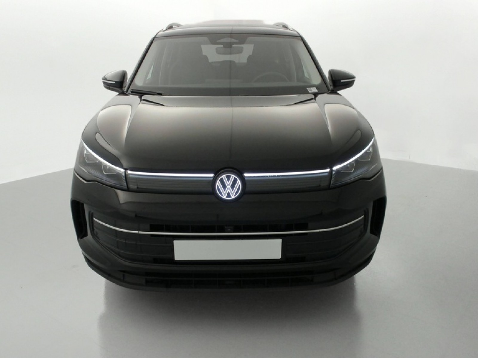 VOLKSWAGEN - Tiguan - #870974 - 2