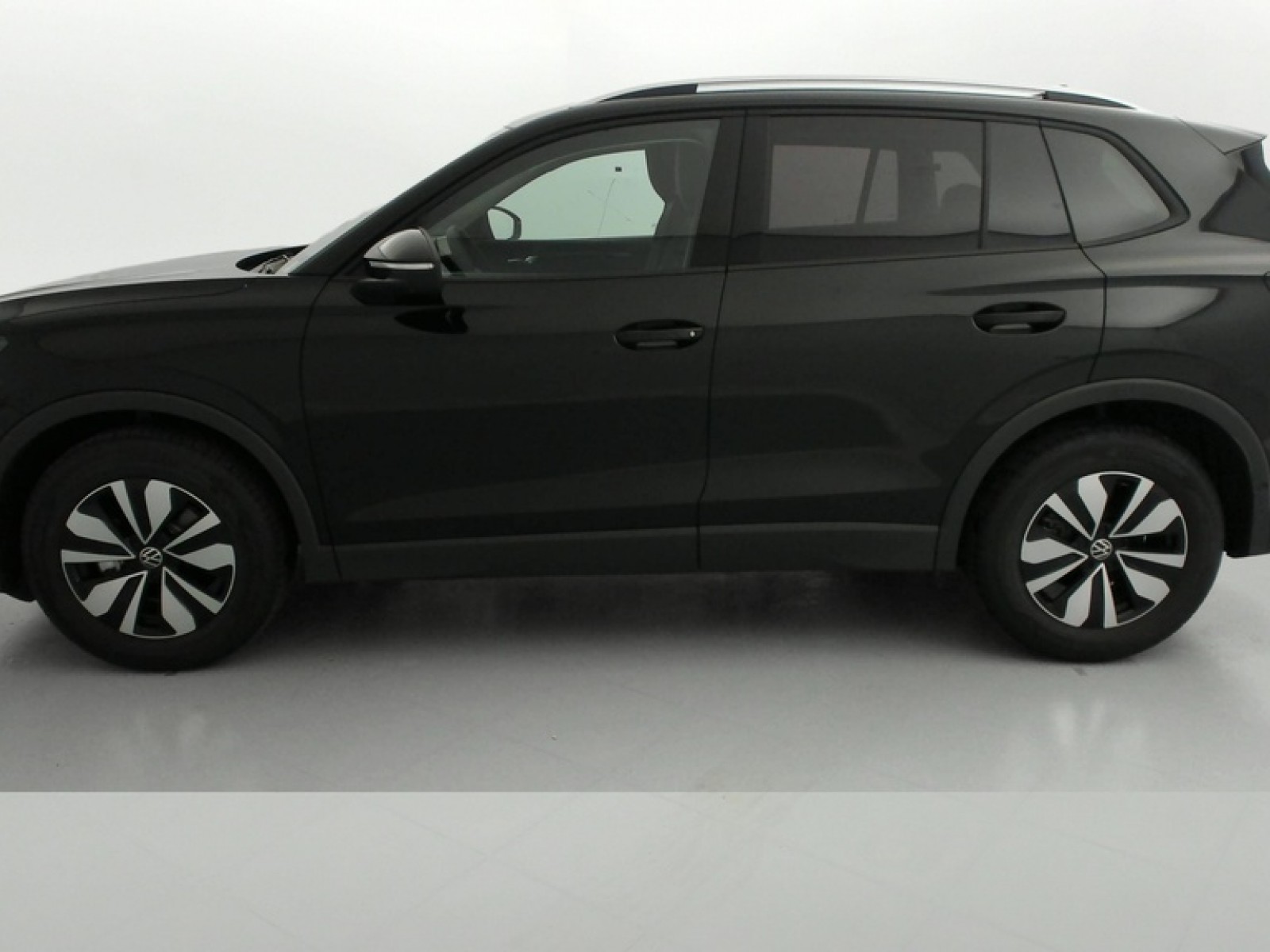 VOLKSWAGEN - Tiguan - #870974 - 6