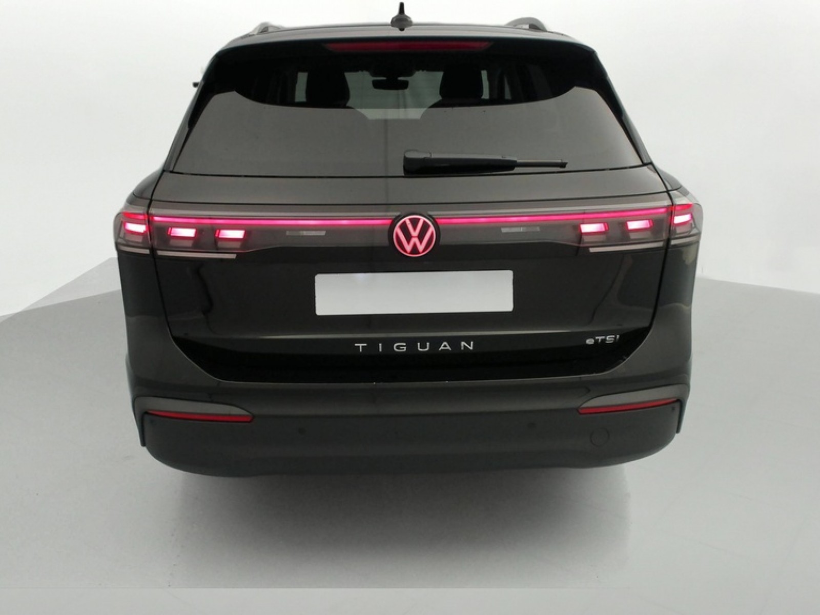VOLKSWAGEN - Tiguan - #870974 - 10