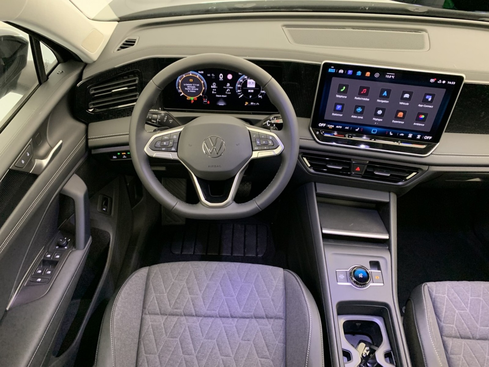 VOLKSWAGEN - Tiguan - #870974 - 20