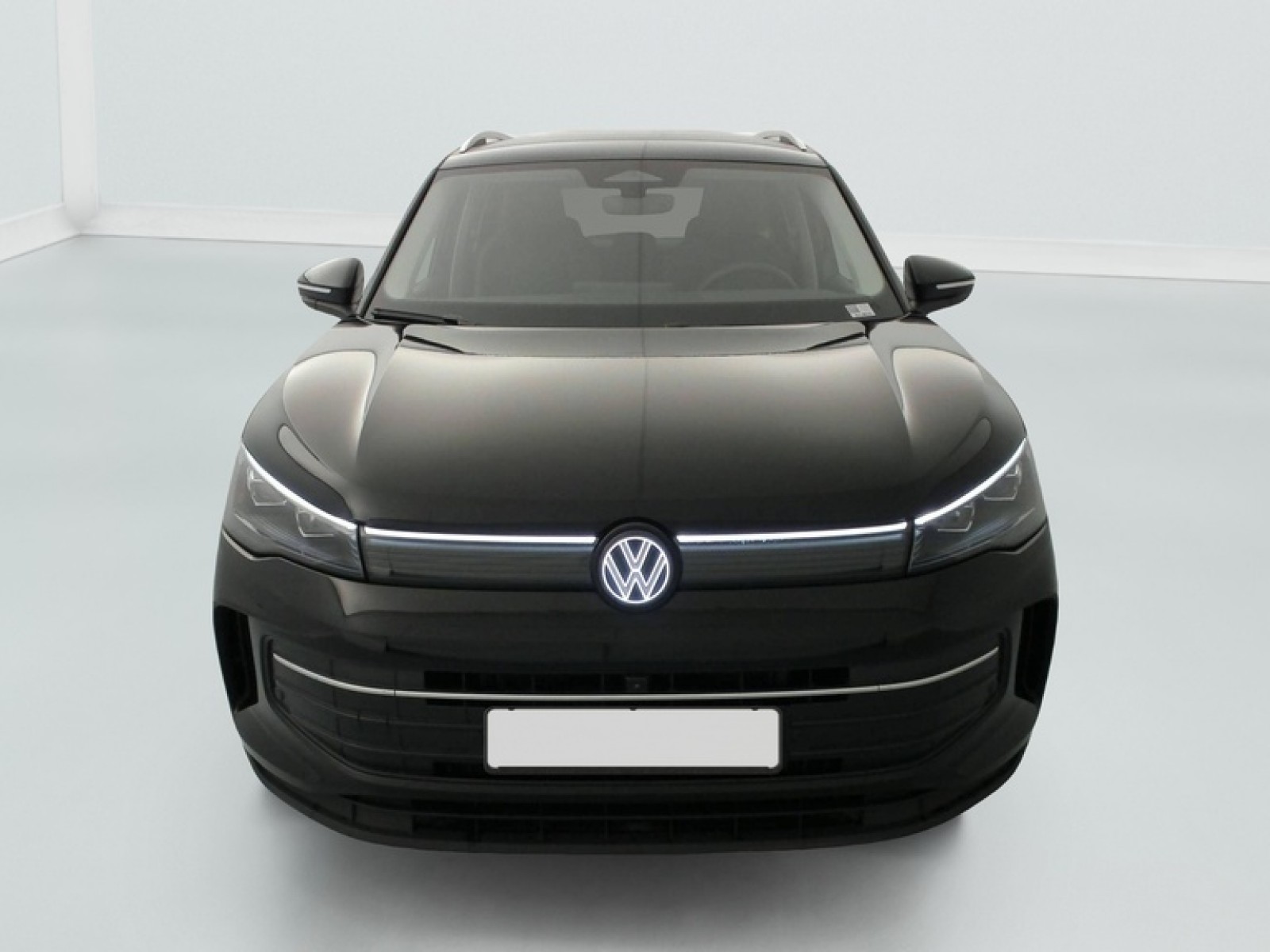 VOLKSWAGEN - Tiguan - #870974 - 3