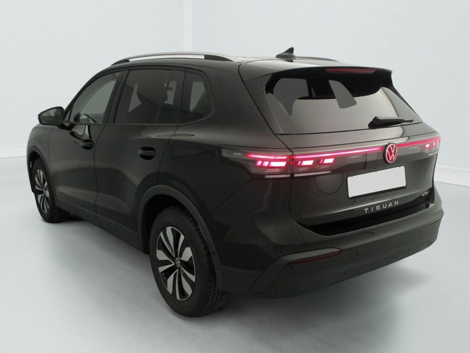 VOLKSWAGEN - Tiguan - #870974 - 9