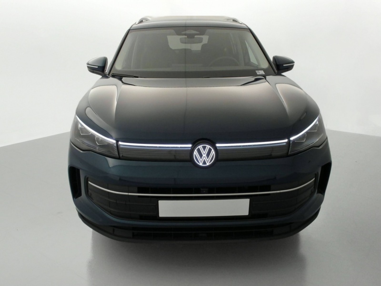 VOLKSWAGEN - Tiguan - #872061 - 2