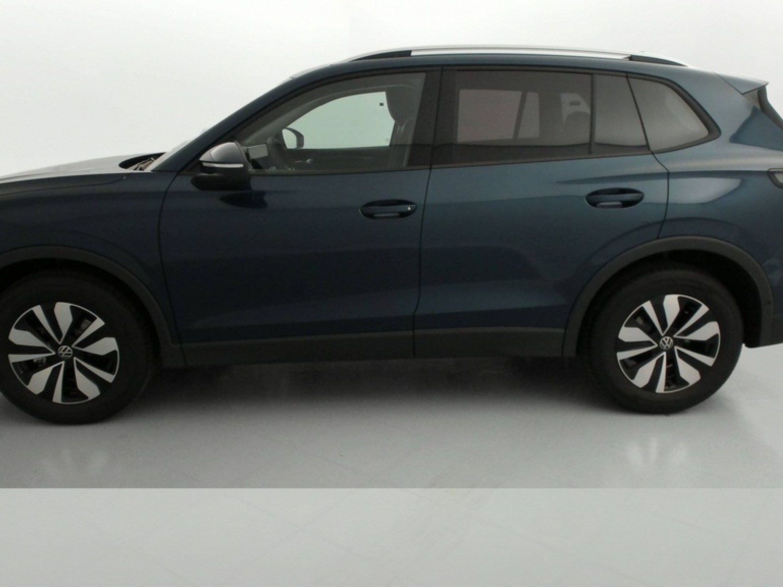 VOLKSWAGEN - Tiguan - #872061 - 6