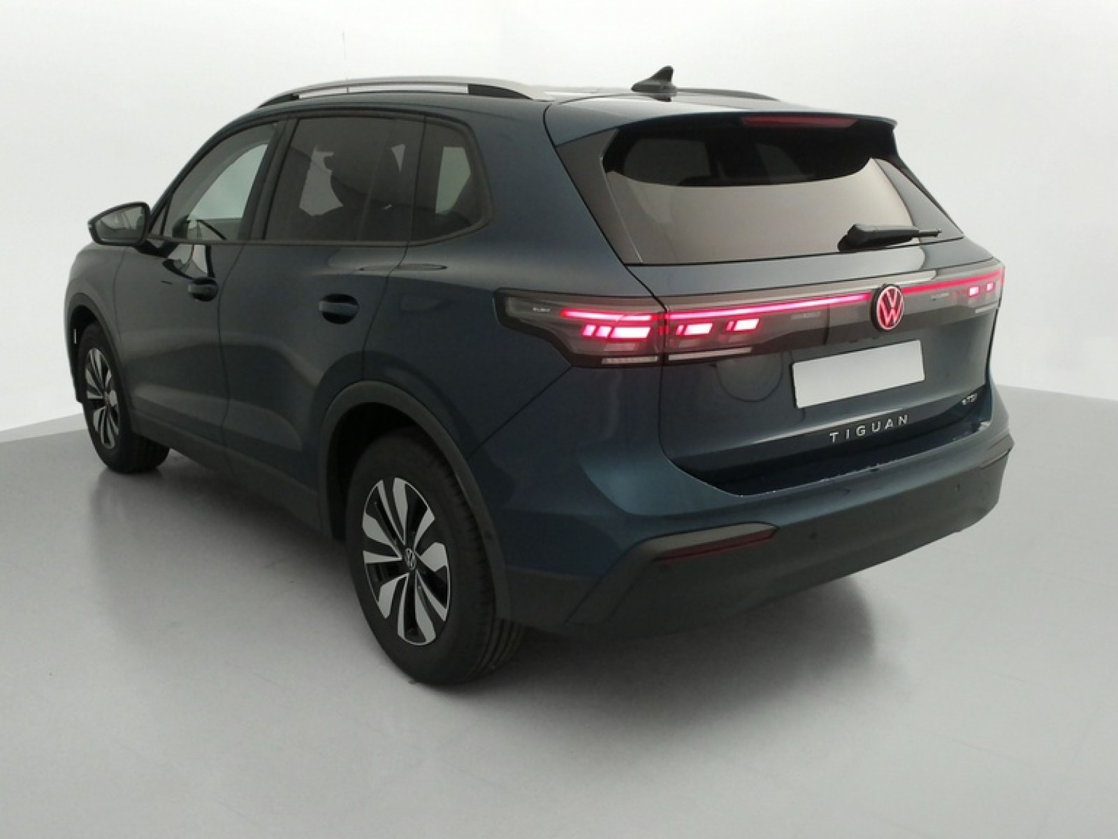VOLKSWAGEN - Tiguan - #872061 - 8