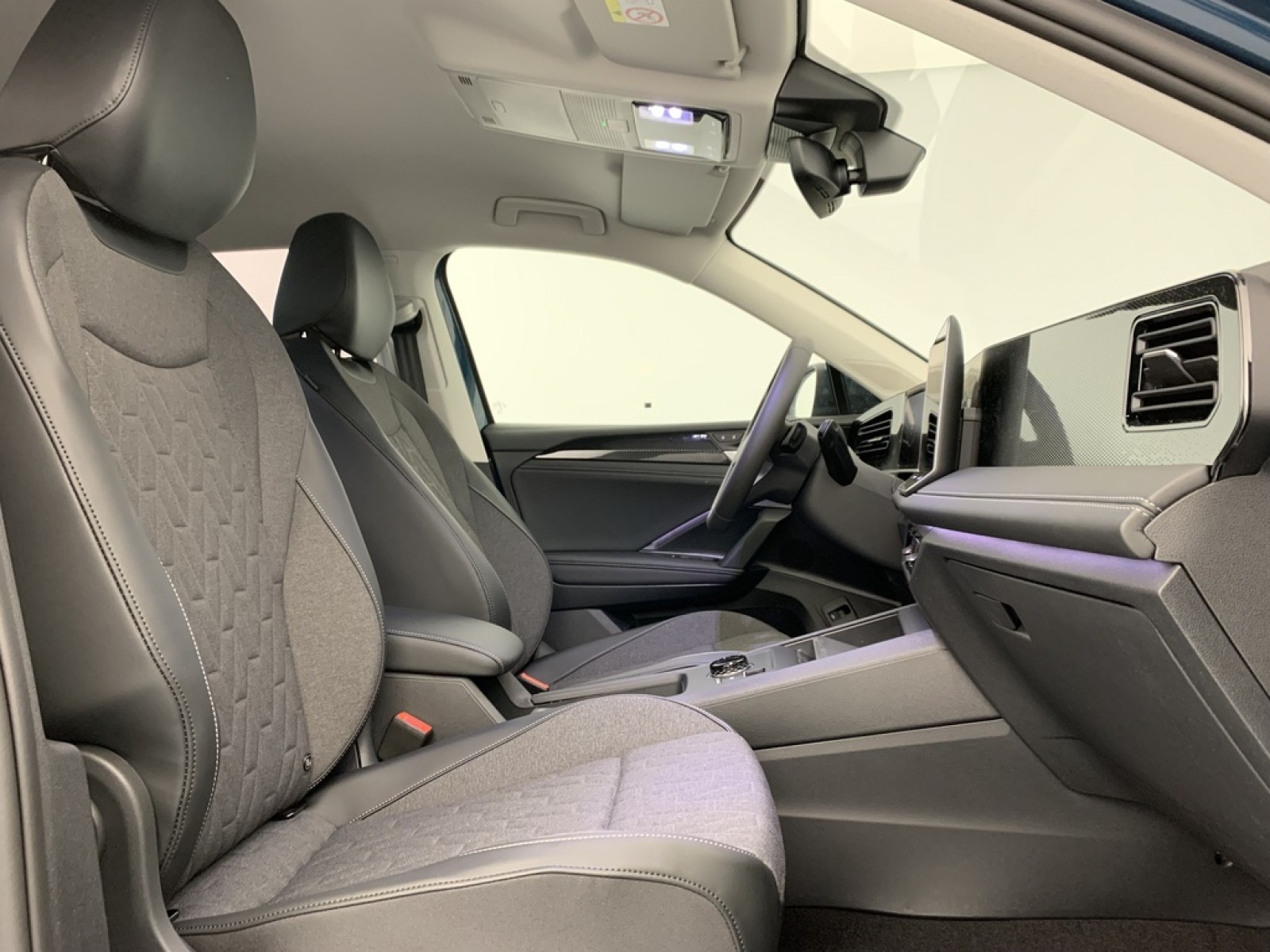 VOLKSWAGEN - Tiguan - #872061 - 16