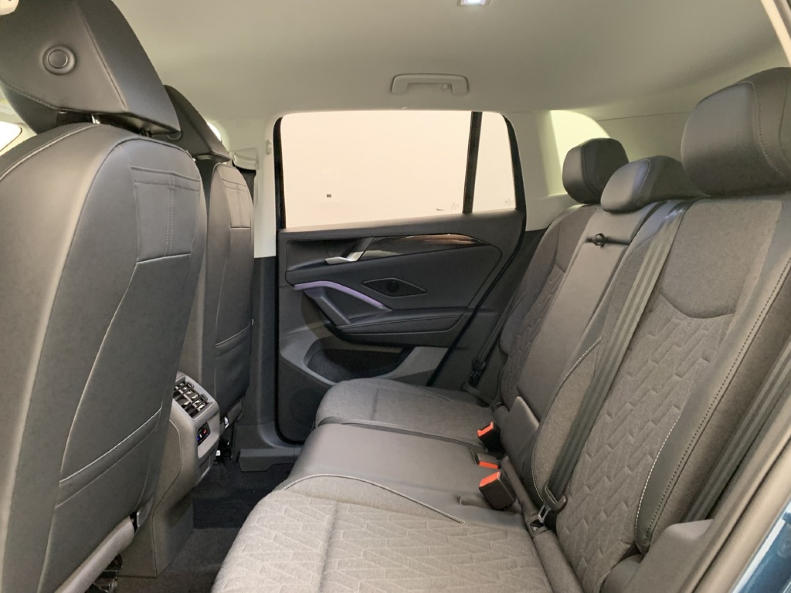 VOLKSWAGEN - Tiguan - #872061 - 29