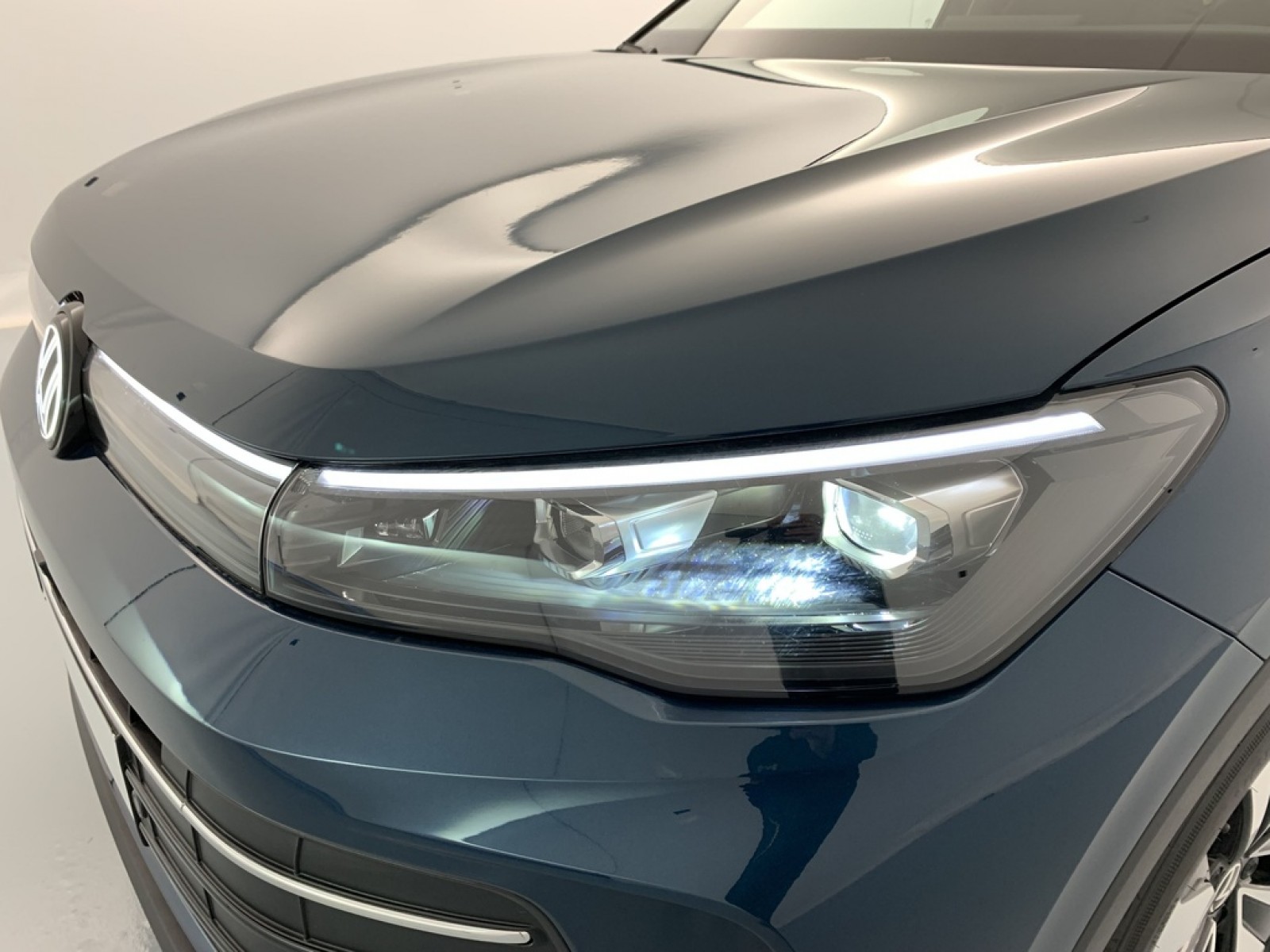 VOLKSWAGEN - Tiguan - #872061 - 31