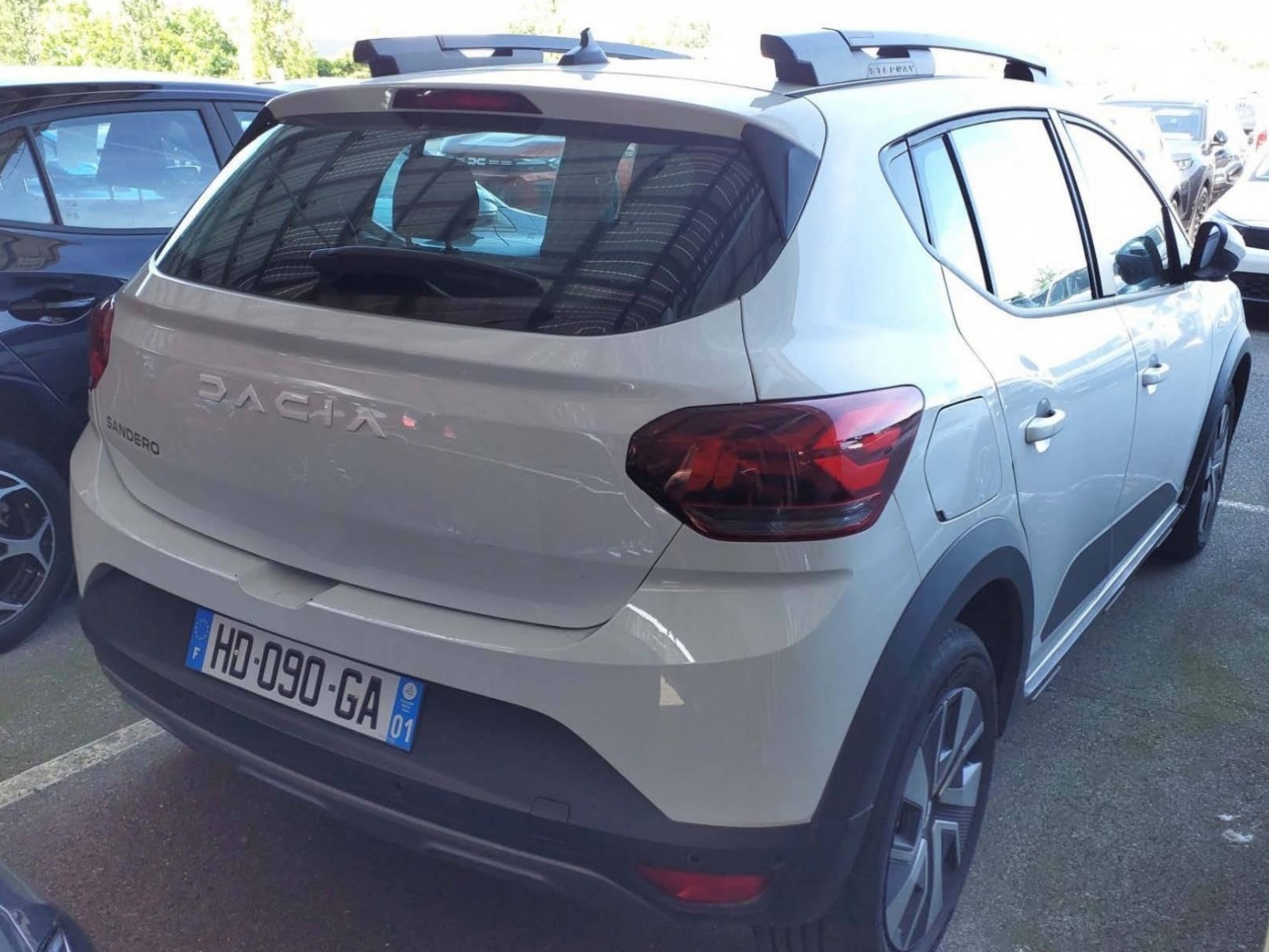 DACIA - SANDERO - #874235 - 13