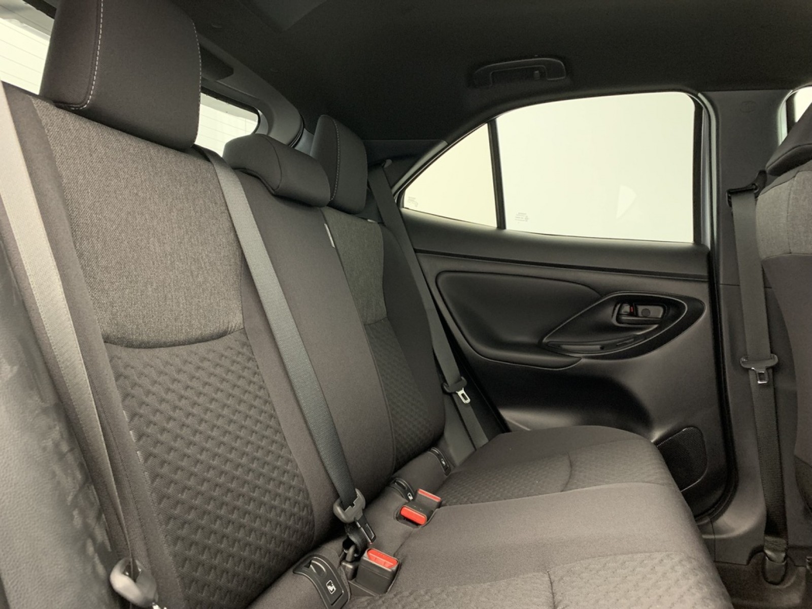 TOYOTA - Yaris Cross Hybride - #866761 - 10