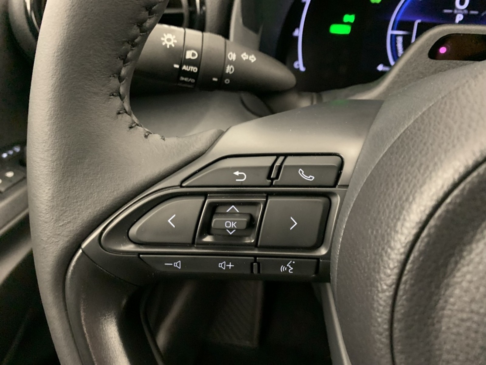 TOYOTA - Yaris Cross Hybride - #866761 - 15