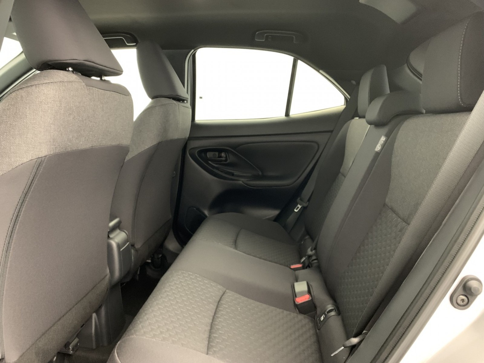 TOYOTA - Yaris Cross Hybride - #866761 - 21