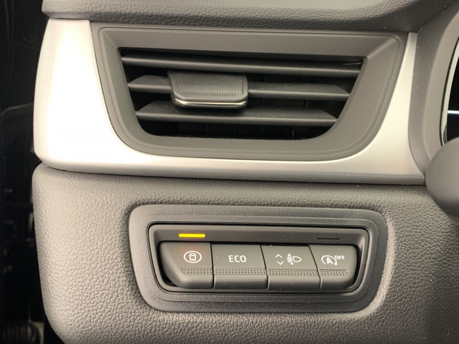 RENAULT - CAPTUR - #870920 - 24