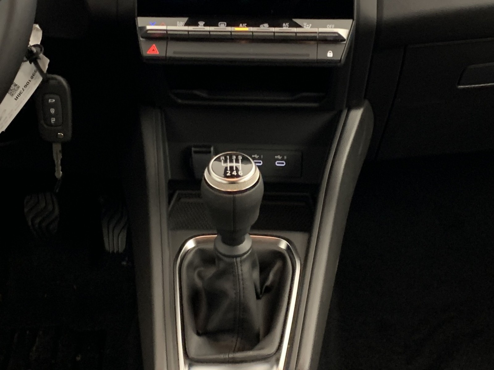 RENAULT - CAPTUR - #870923 - 23