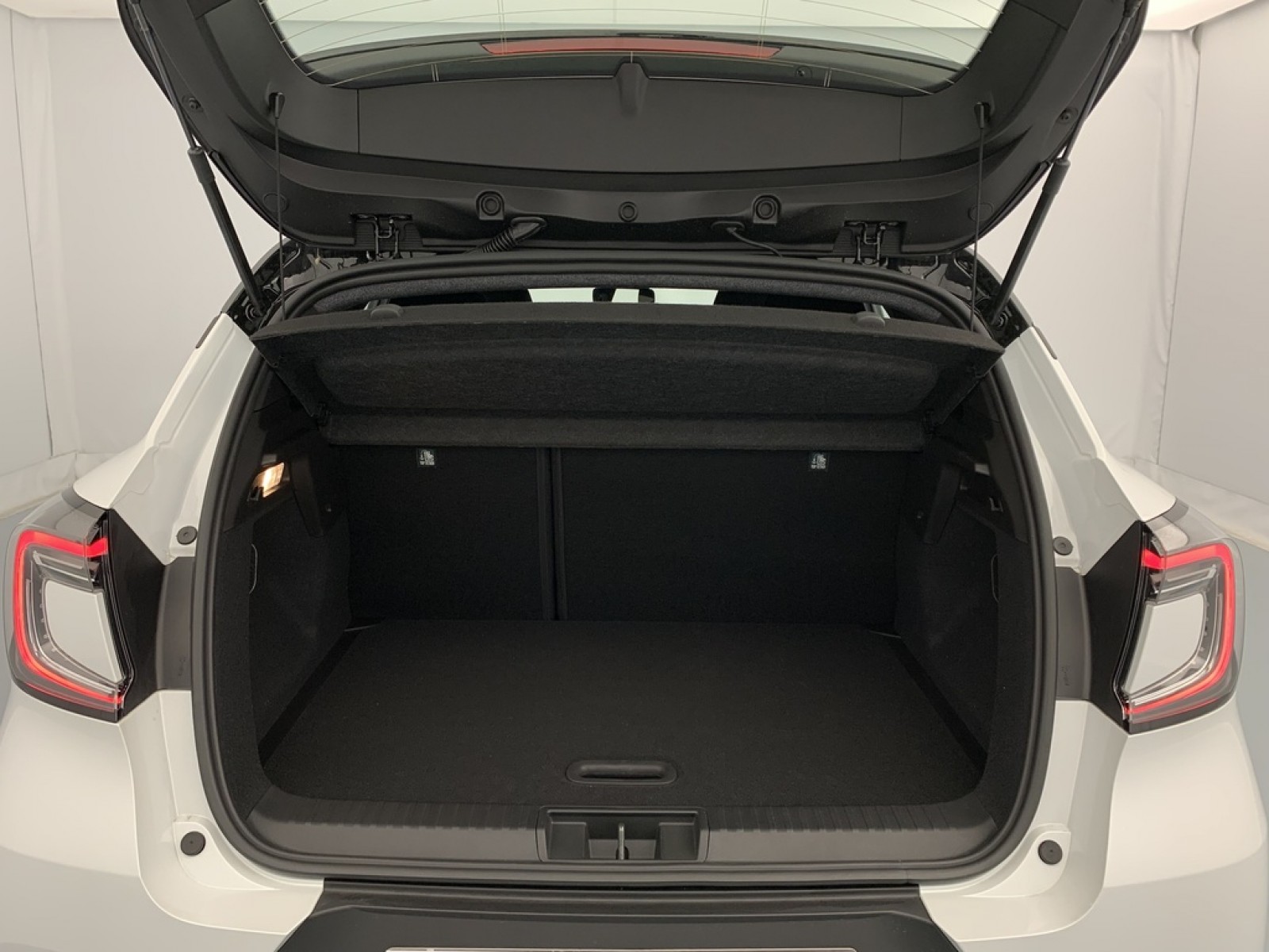 RENAULT - CAPTUR - #870918 - 18