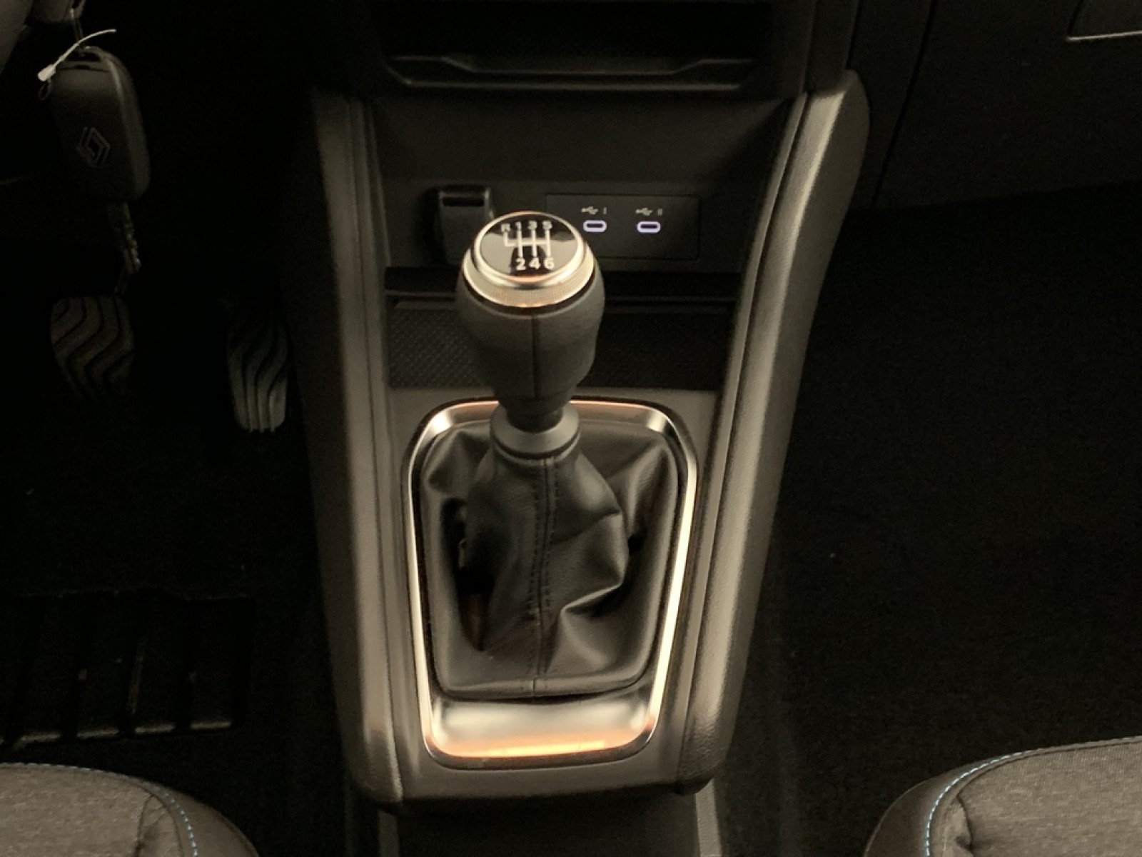 RENAULT - CAPTUR - #870901 - 23