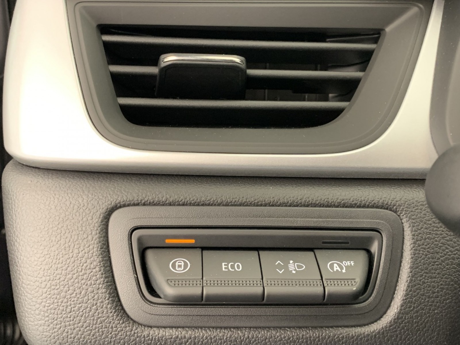 RENAULT - CAPTUR - #870901 - 24