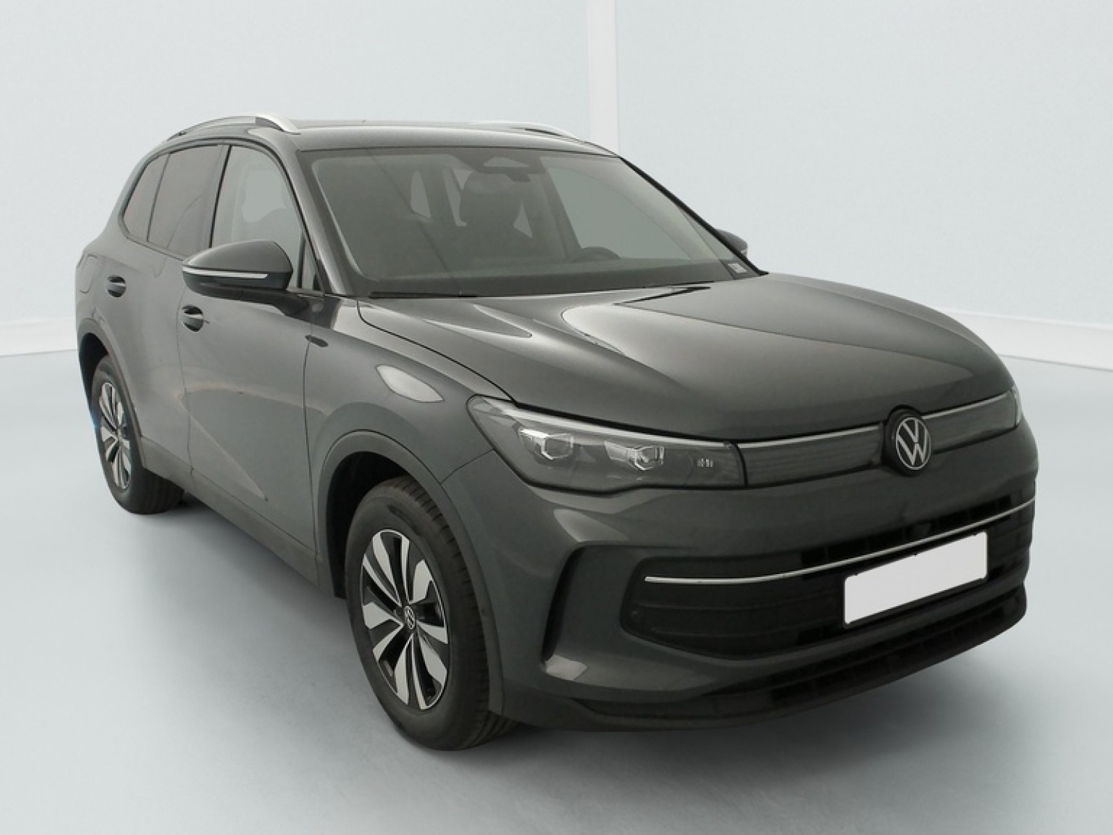 VOLKSWAGEN - Tiguan - #874898 - 0