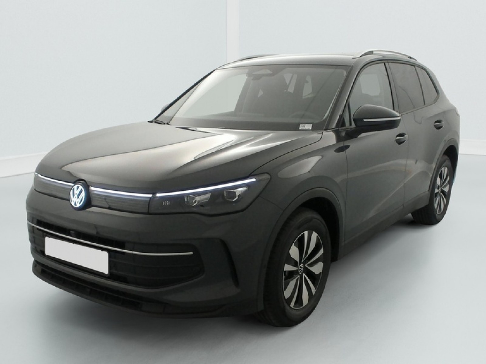 VOLKSWAGEN - Tiguan - #874898 - 2