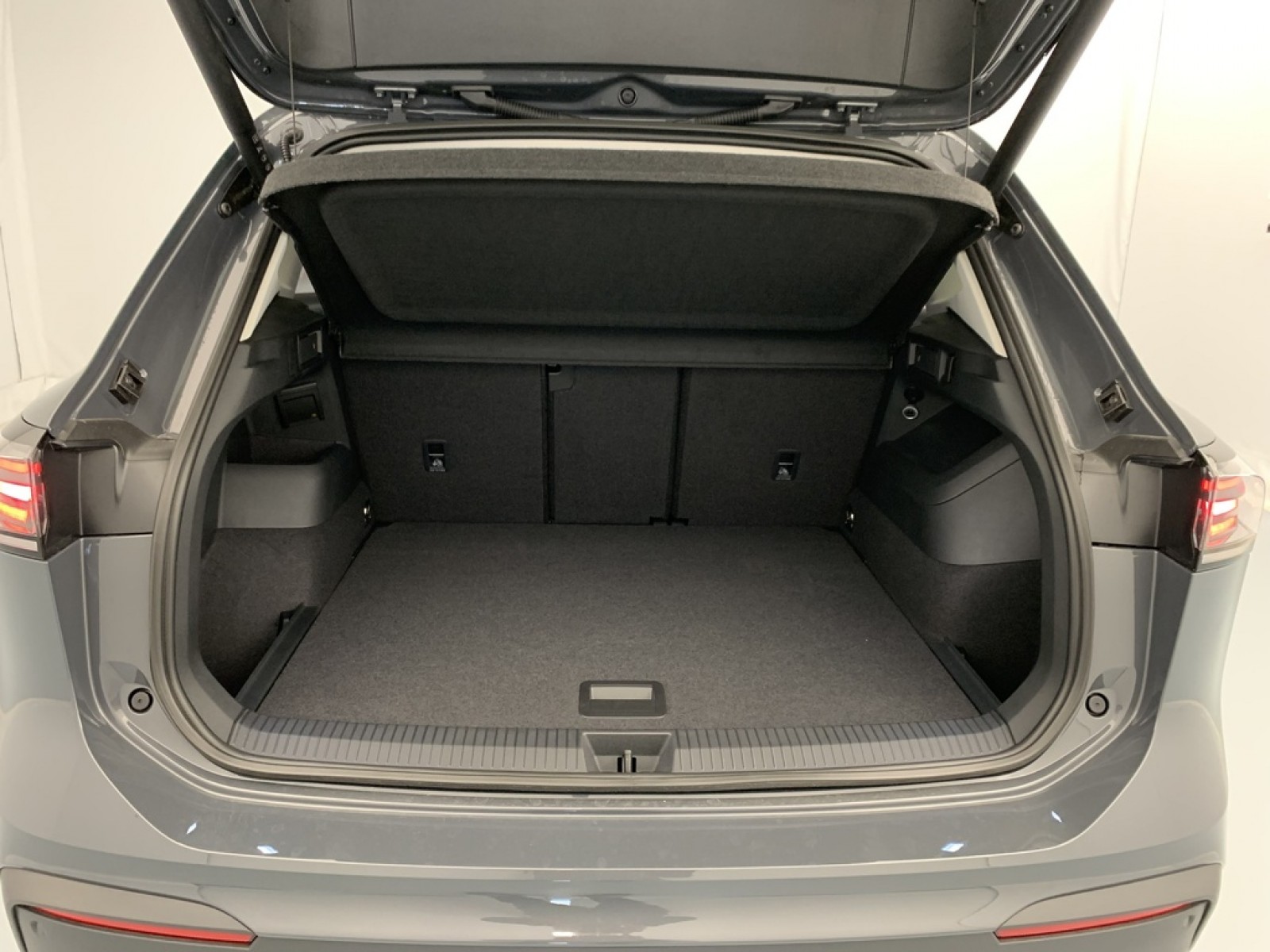 VOLKSWAGEN - Tiguan - #874898 - 10
