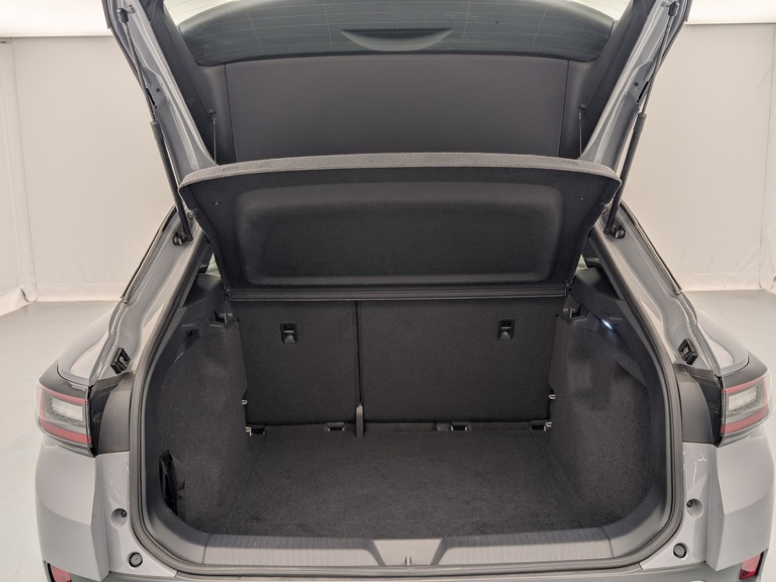 VOLKSWAGEN - ID.4 - #875040 - 18