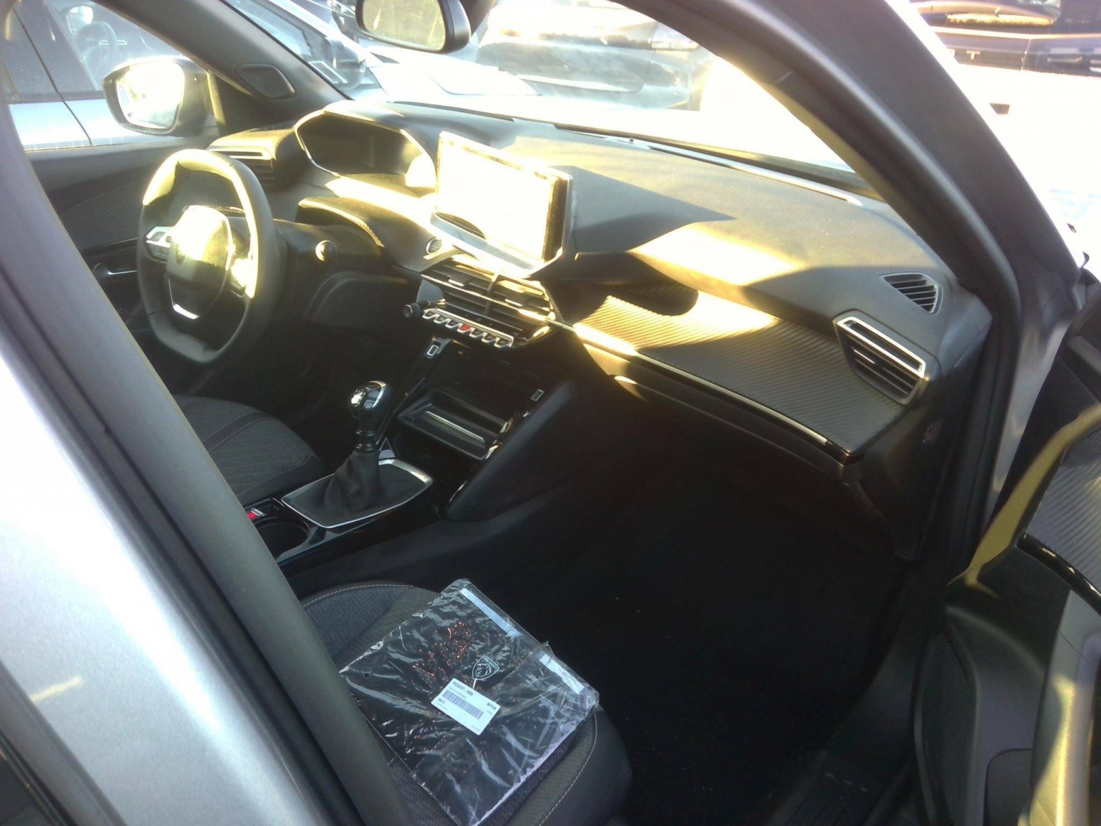PEUGEOT - 2008 - #875176 - 2