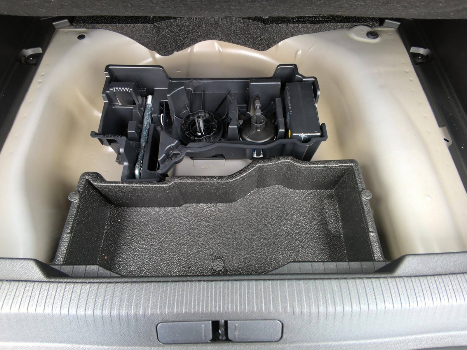 PEUGEOT - 2008 - #875180 - 8