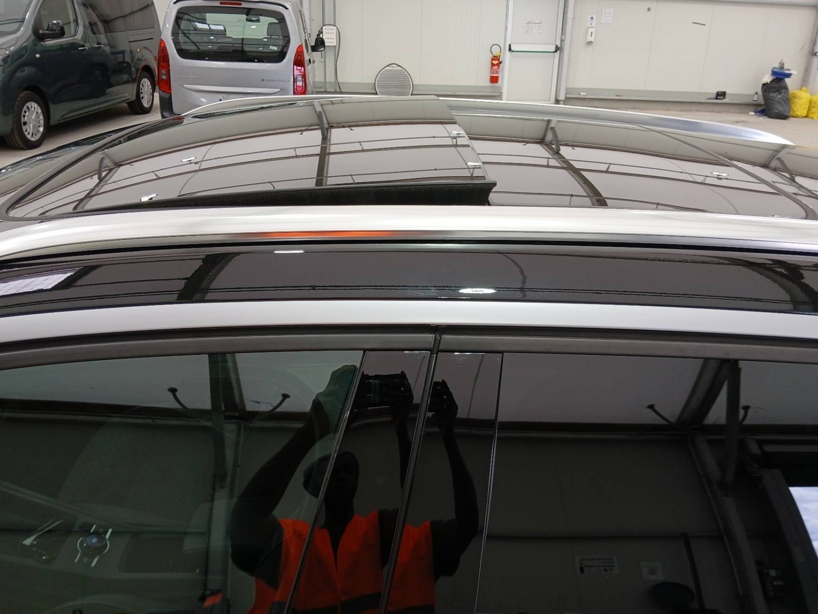 VOLKSWAGEN - T-ROC - #849278 - 13