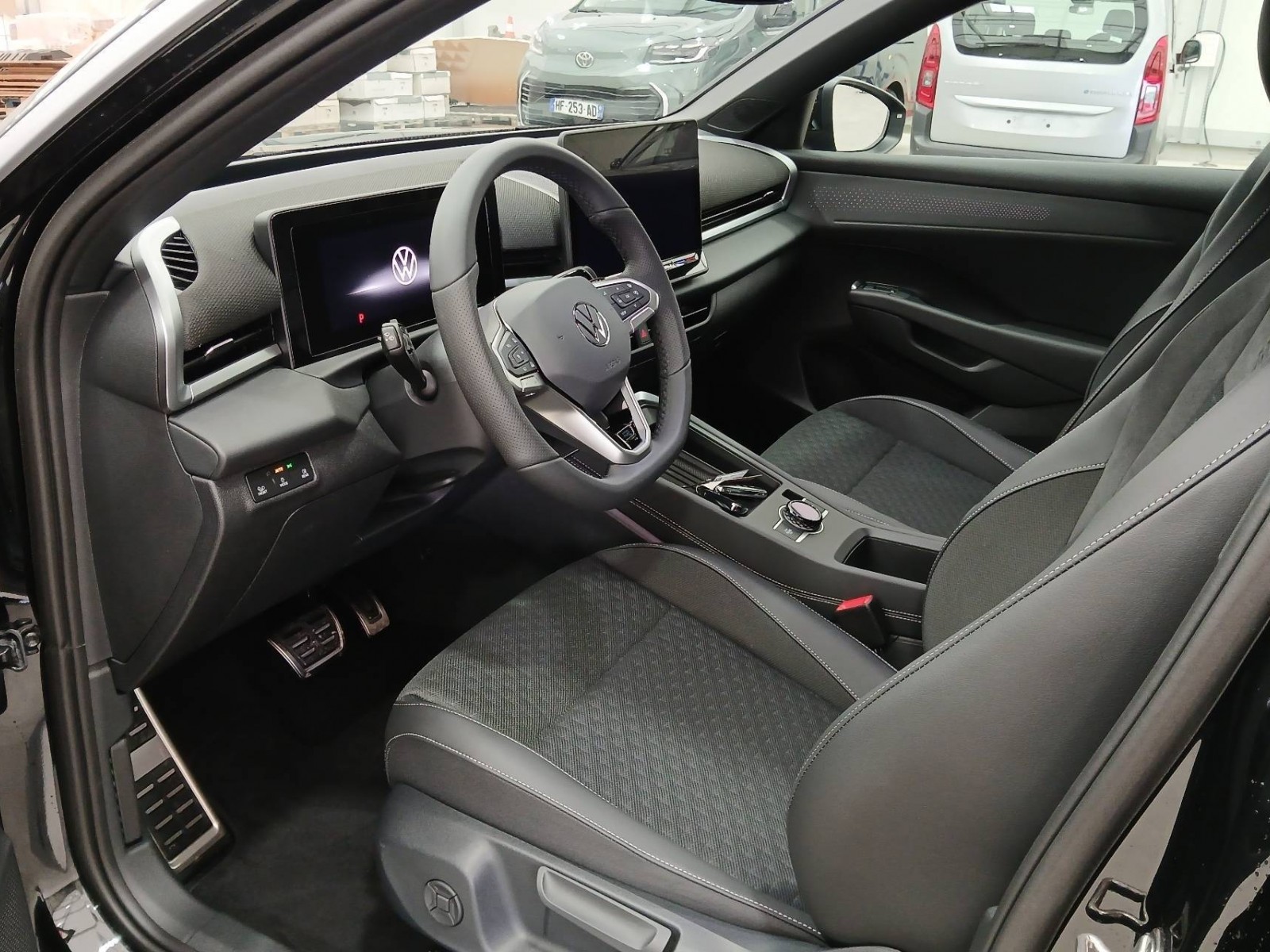 VOLKSWAGEN - T-ROC - #849357 - 7