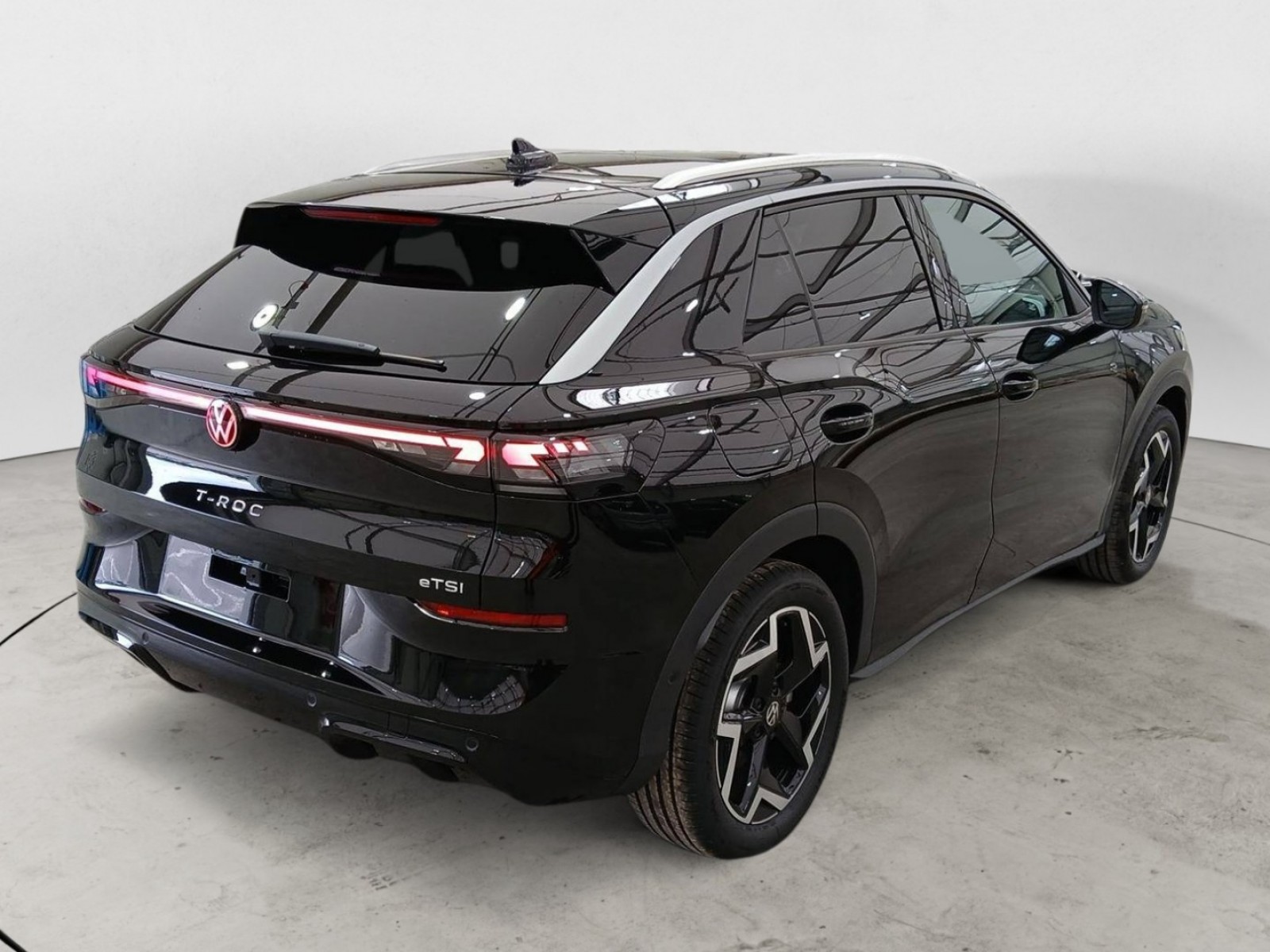 VOLKSWAGEN - T-ROC - #849359 - 18