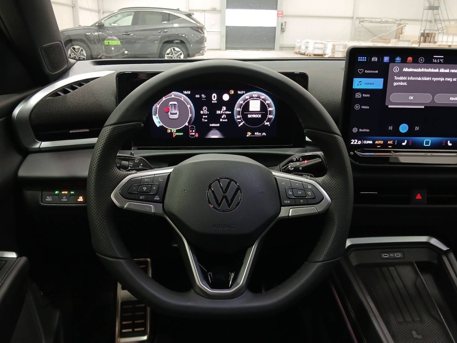 VOLKSWAGEN - T-ROC - #849367 - 10