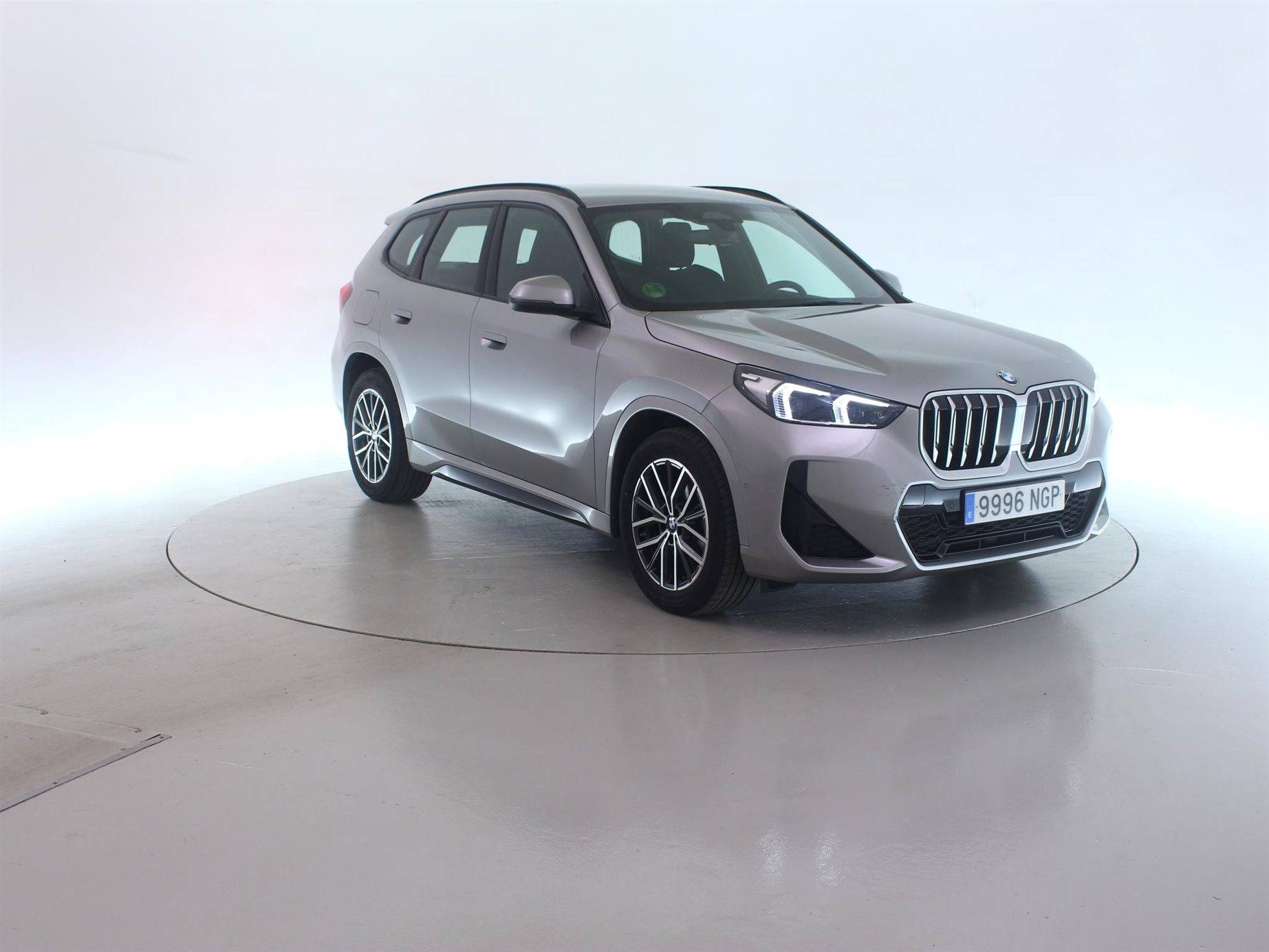 Image véhicule  BMW X1 U11 (9)