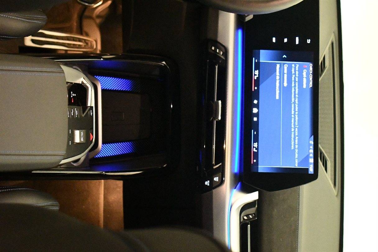 Image véhicule  BMW X1 U11 (4)