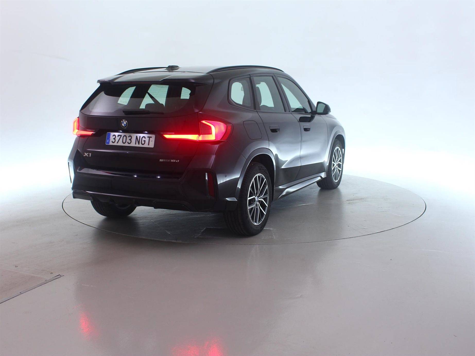 Image véhicule  BMW X1 U11 (9)