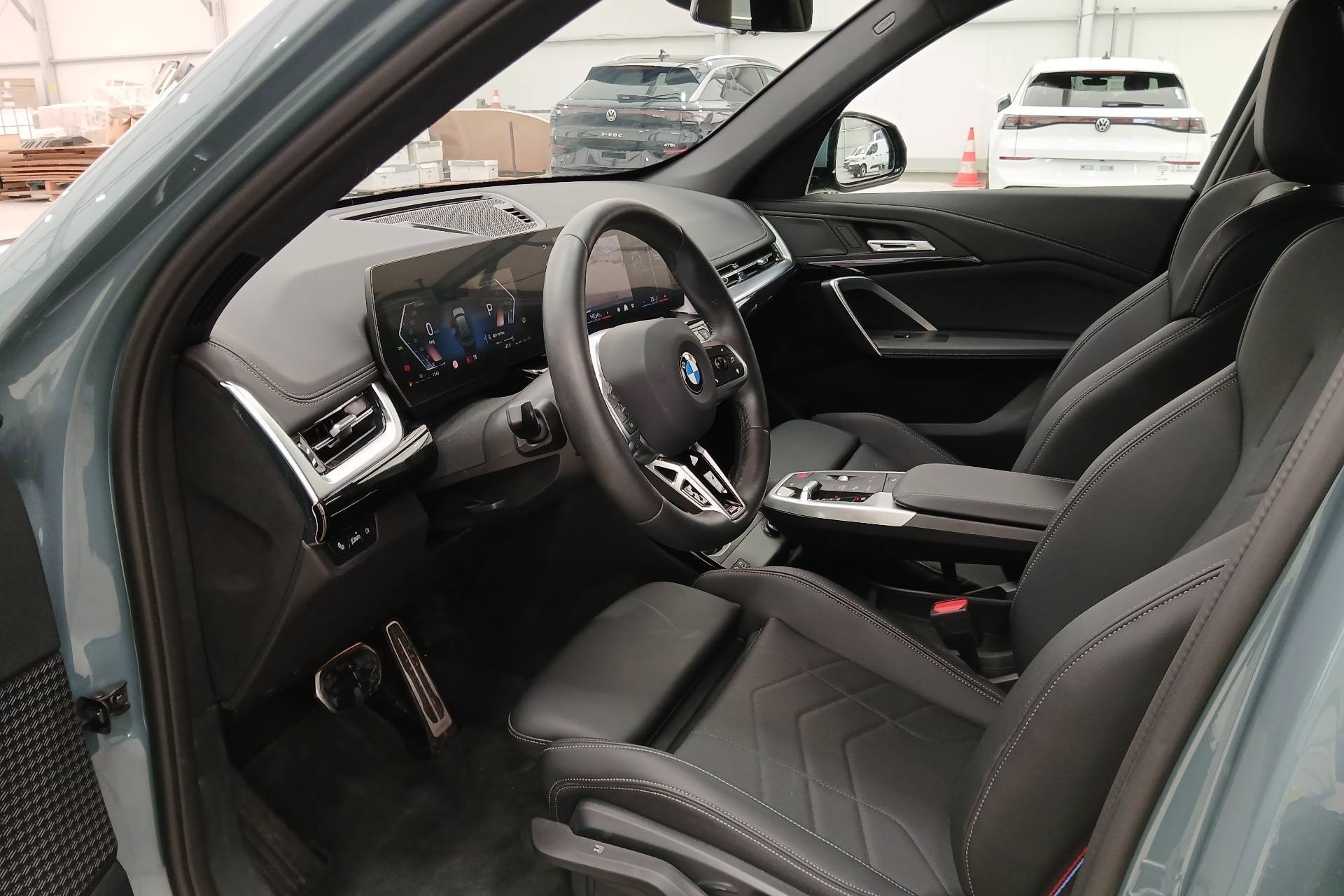 Image véhicule  BMW X1 U11 (11)