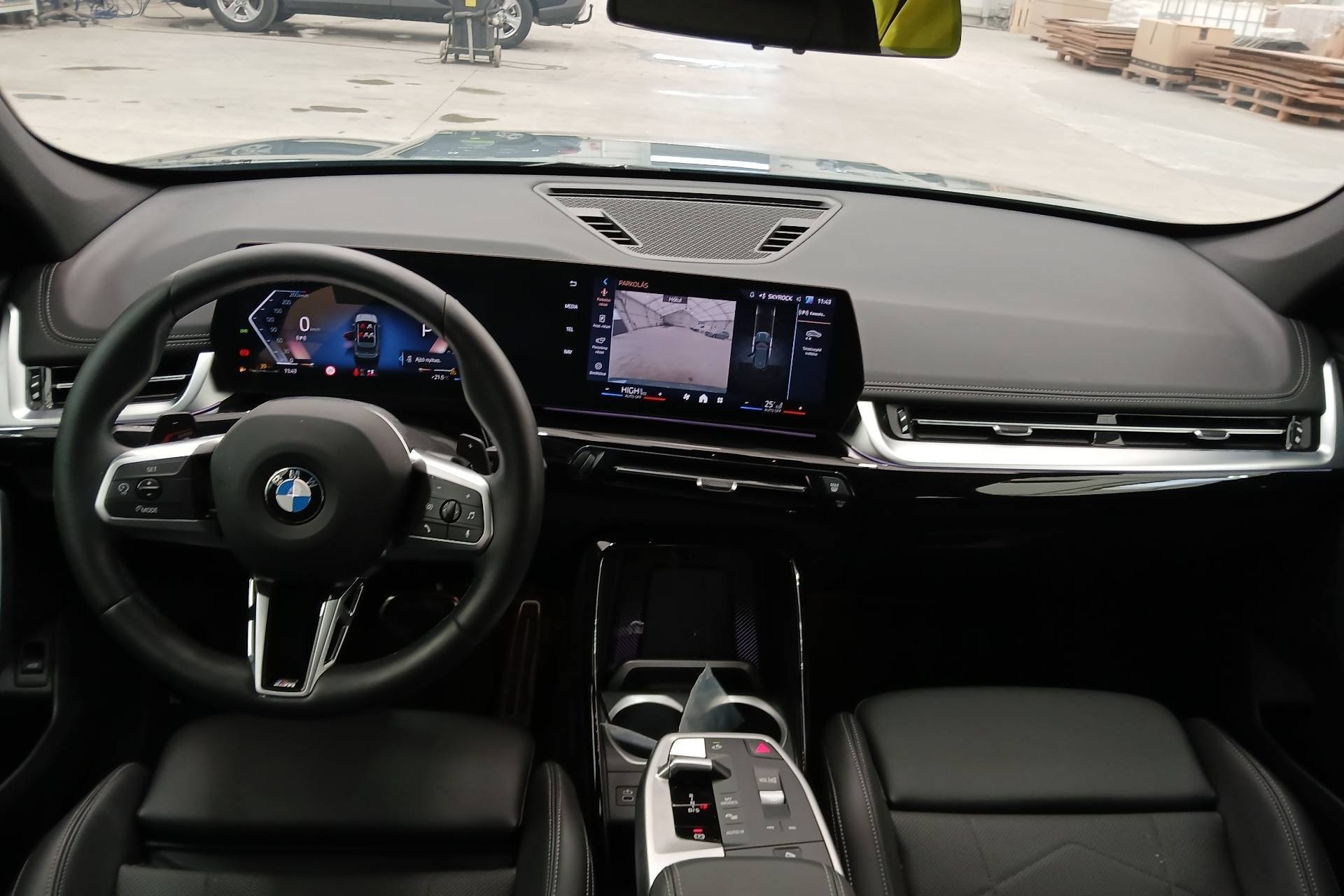 Image véhicule  BMW X1 U11 (13)