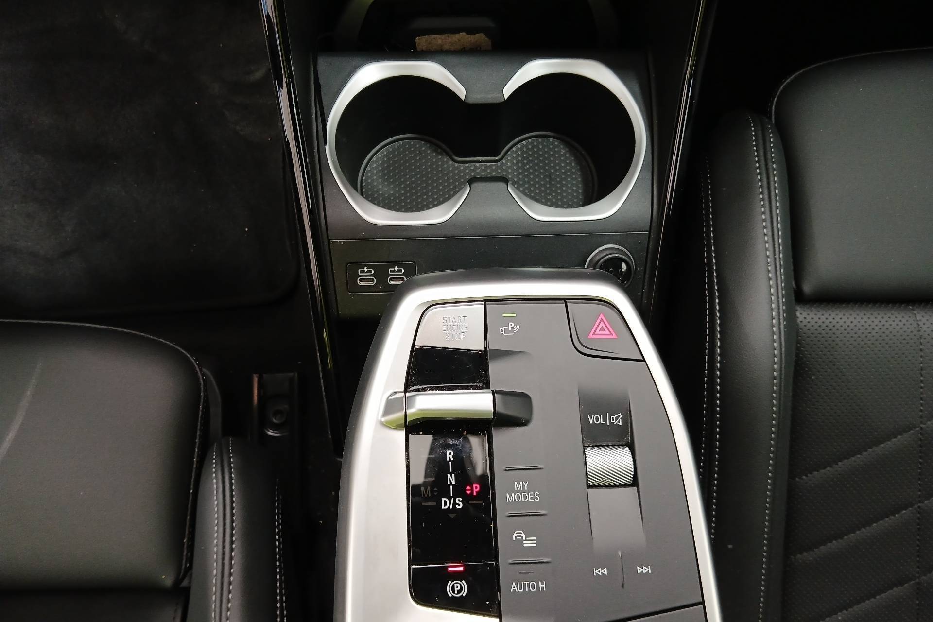 Image véhicule  BMW X1 U11 (17)