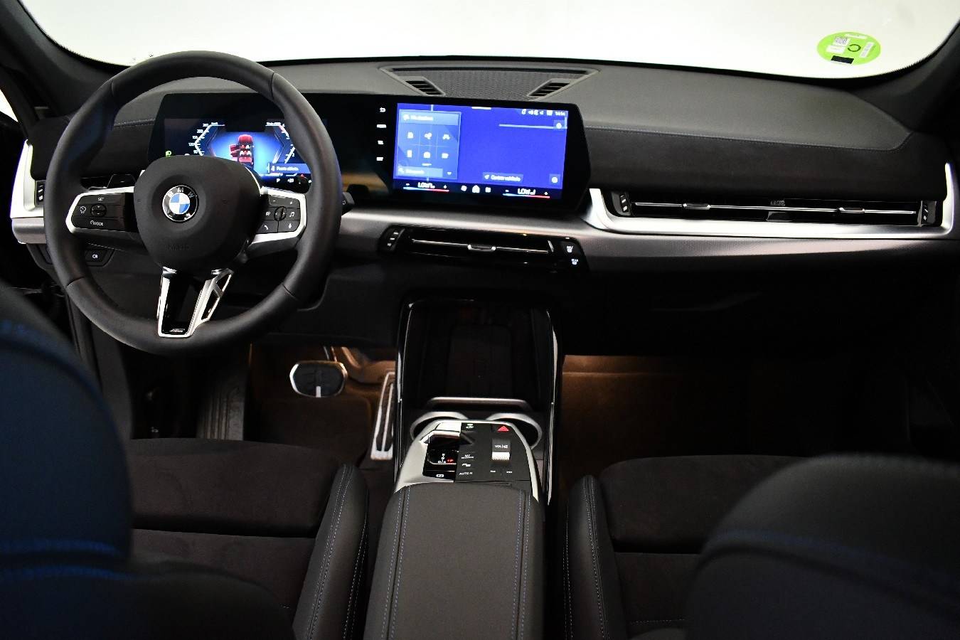 Image véhicule  BMW X1 U11 (8)