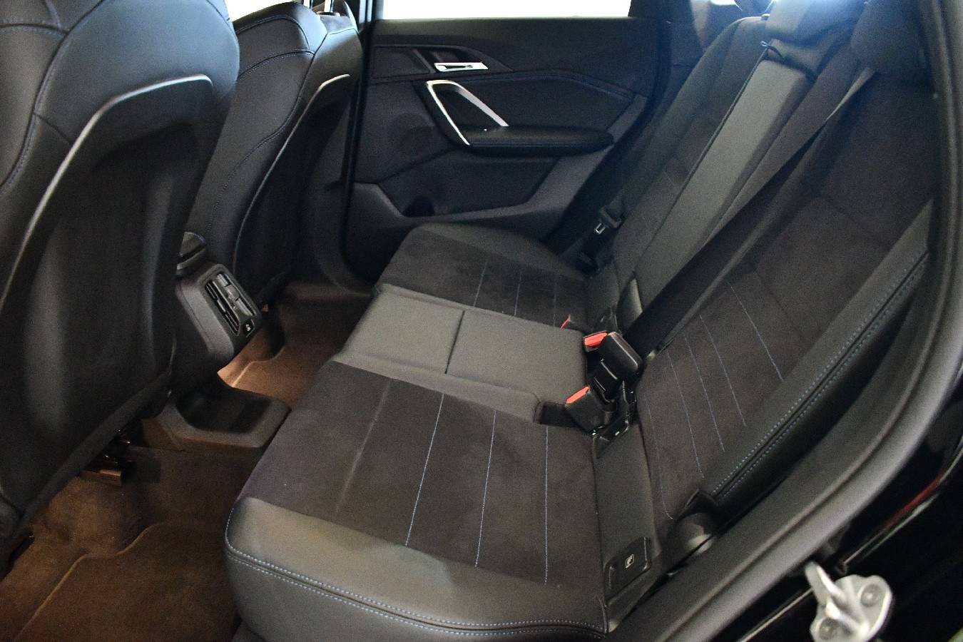 Image véhicule  BMW X1 U11 (10)