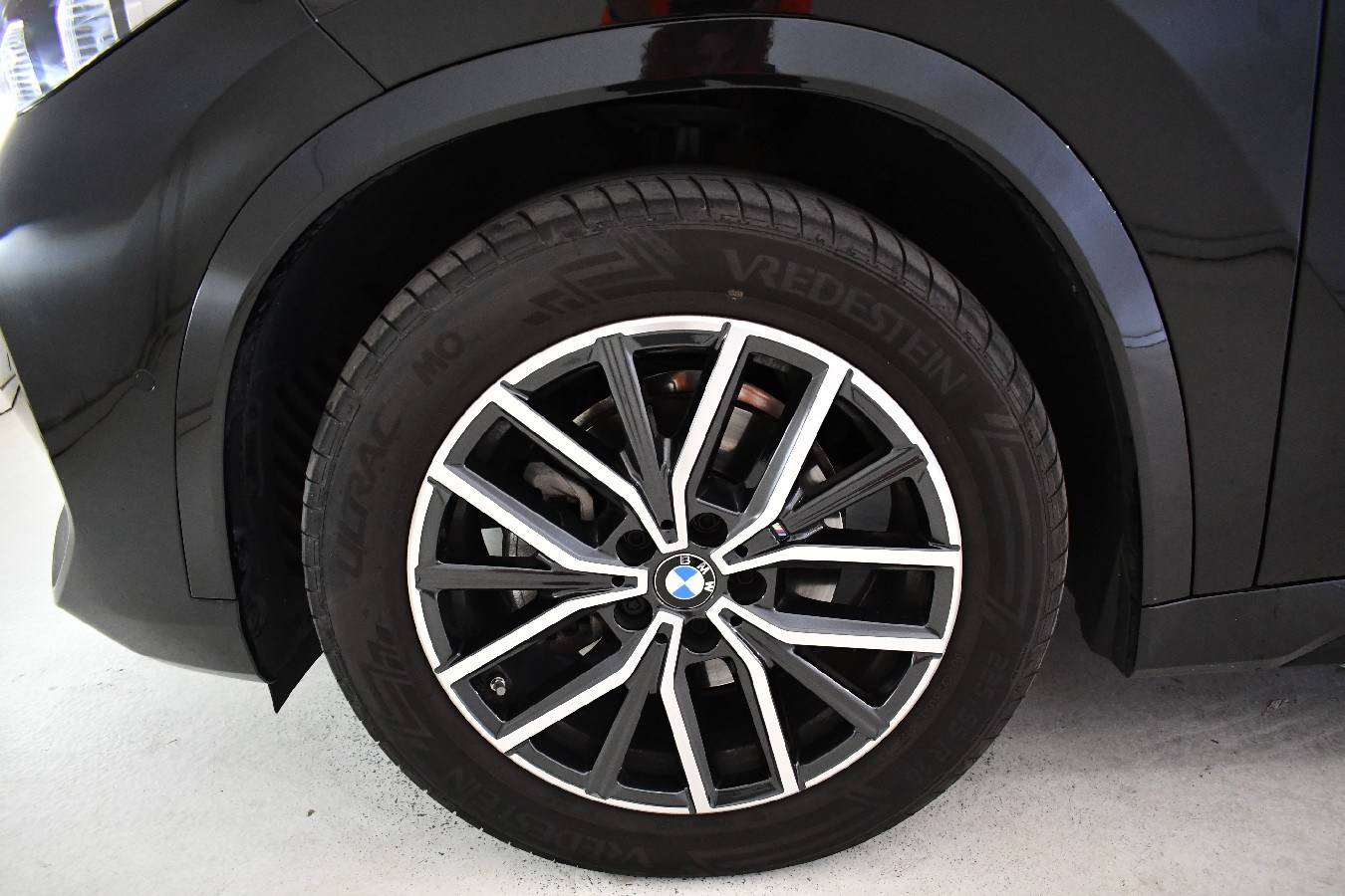 Image véhicule  BMW X1 U11 (13)