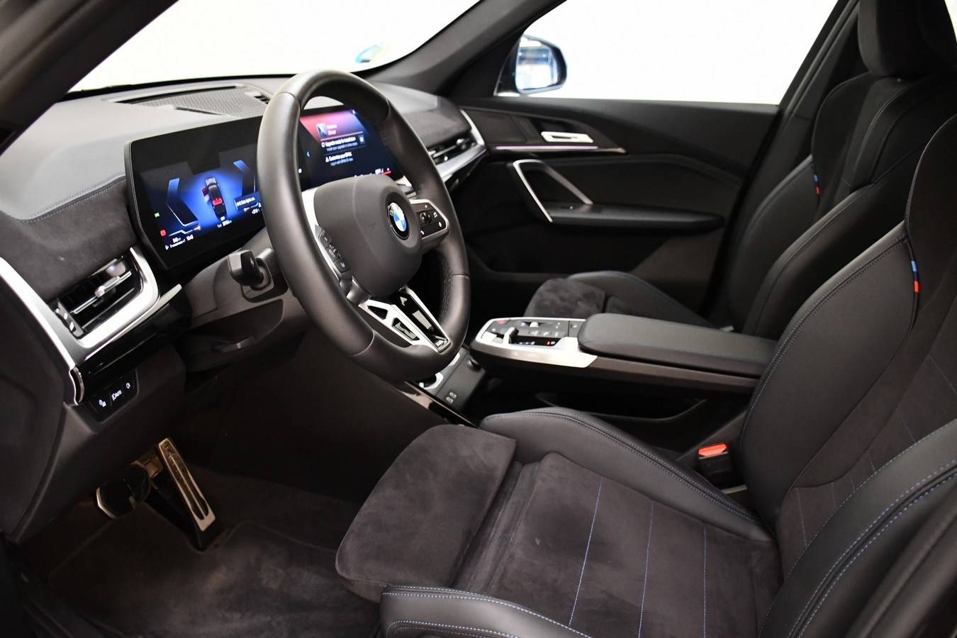 Image véhicule  BMW X1 U11 (5)