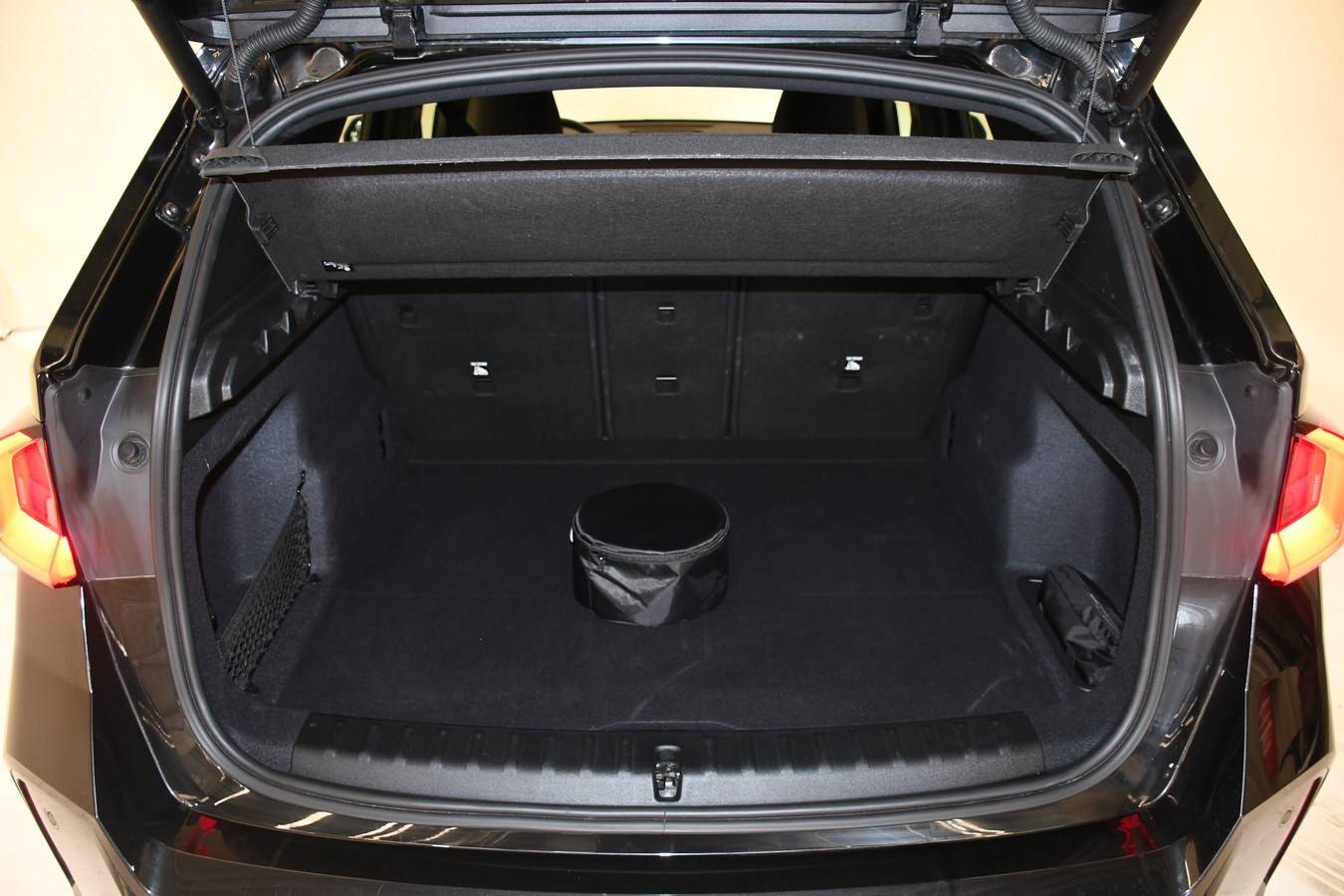 Image véhicule  BMW X1 U11 (10)