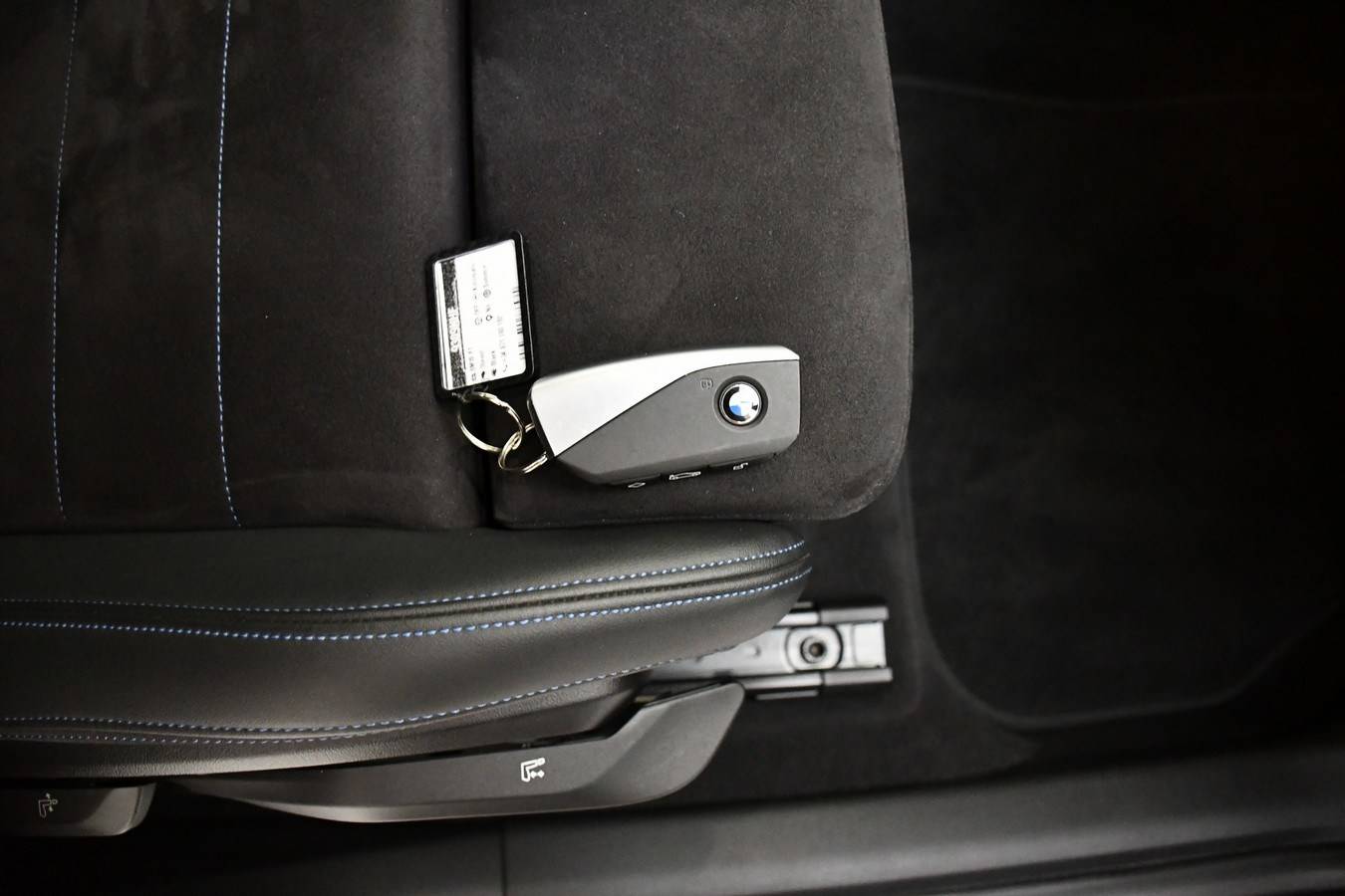 Image véhicule  BMW X1 U11 (12)