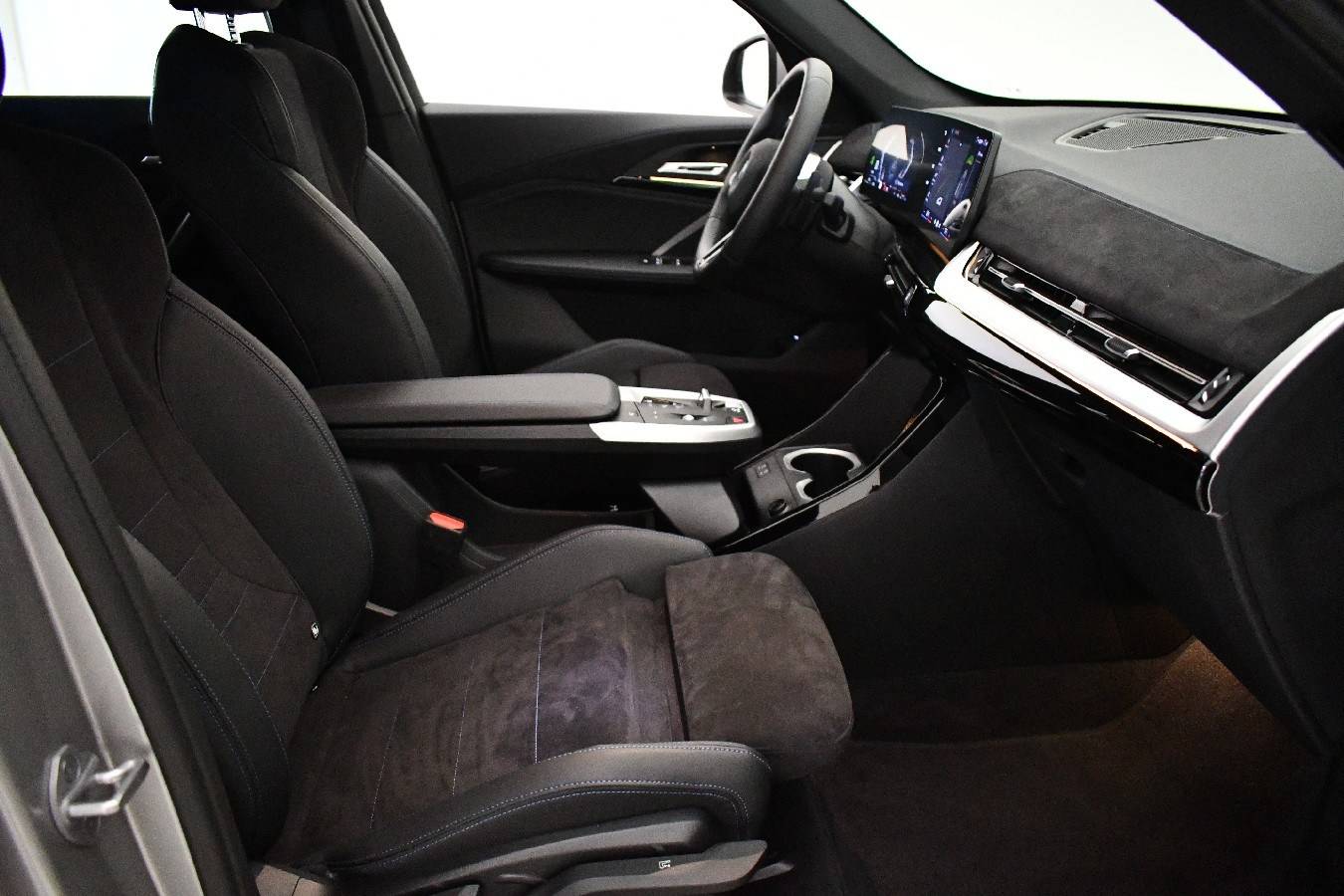Image véhicule  BMW X1 U11 (4)