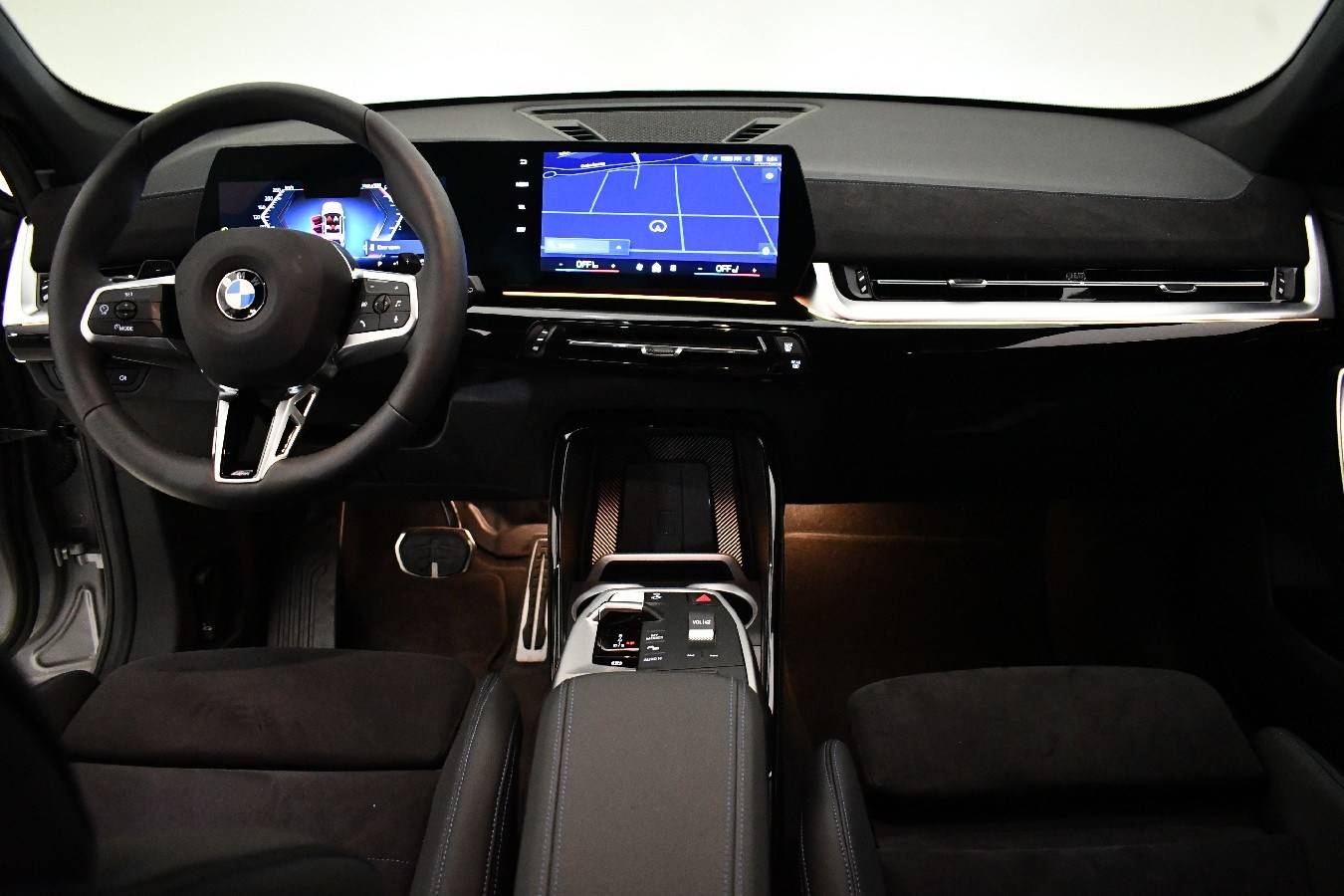 Image véhicule  BMW X1 U11 (7)