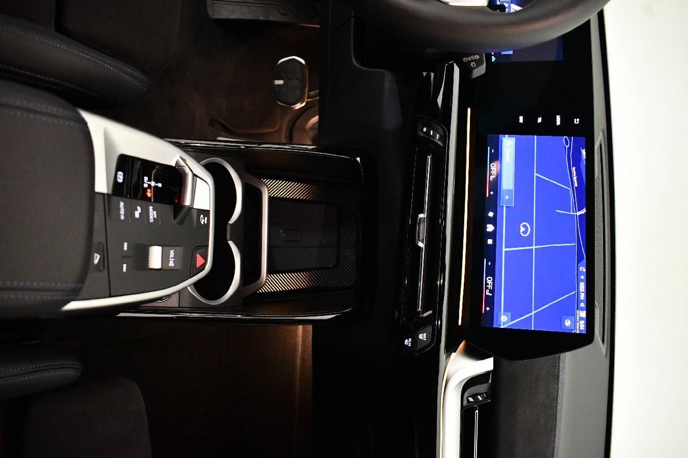 Image véhicule  BMW X1 U11 (8)