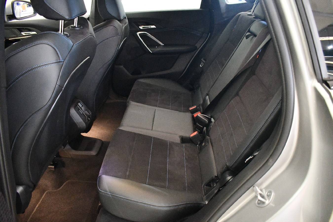 Image véhicule  BMW X1 U11 (9)